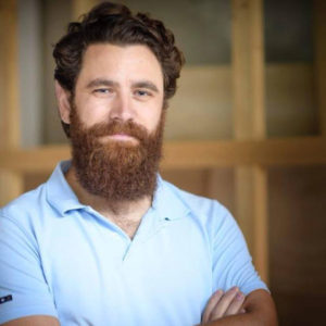 Etienne, ébéniste et designer