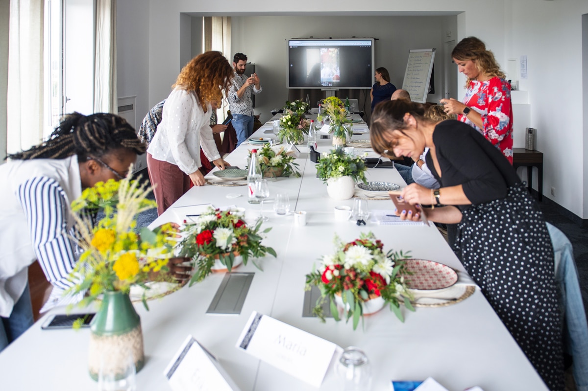 Groupe des stagiaires en Community Management - Agence Iltze / Pastel Créatif, Le Régina, Biarritz